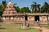 The great Chola temples of Tamil Nadu - The Brihadisvara temple of Gangaikondacholapuram. The Kailasa North (Amman) temple. 